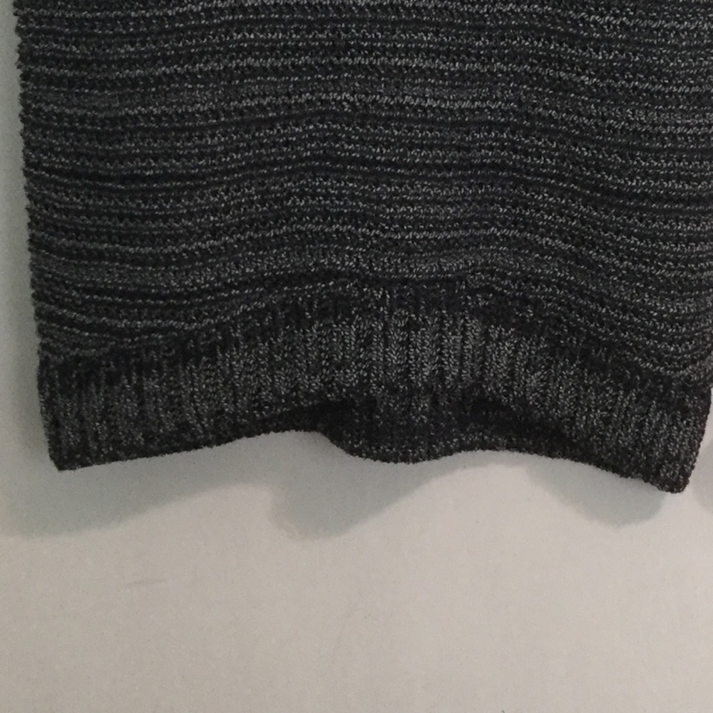 Massimo Dutti - Blue knit sweater vest. (SOLD) - Picture 3 of 8